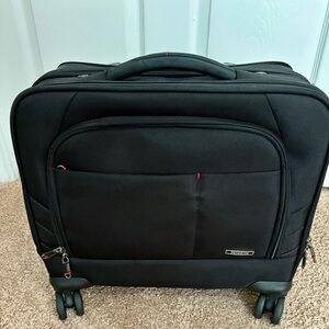 Samsonite Carryon luggage - Black
